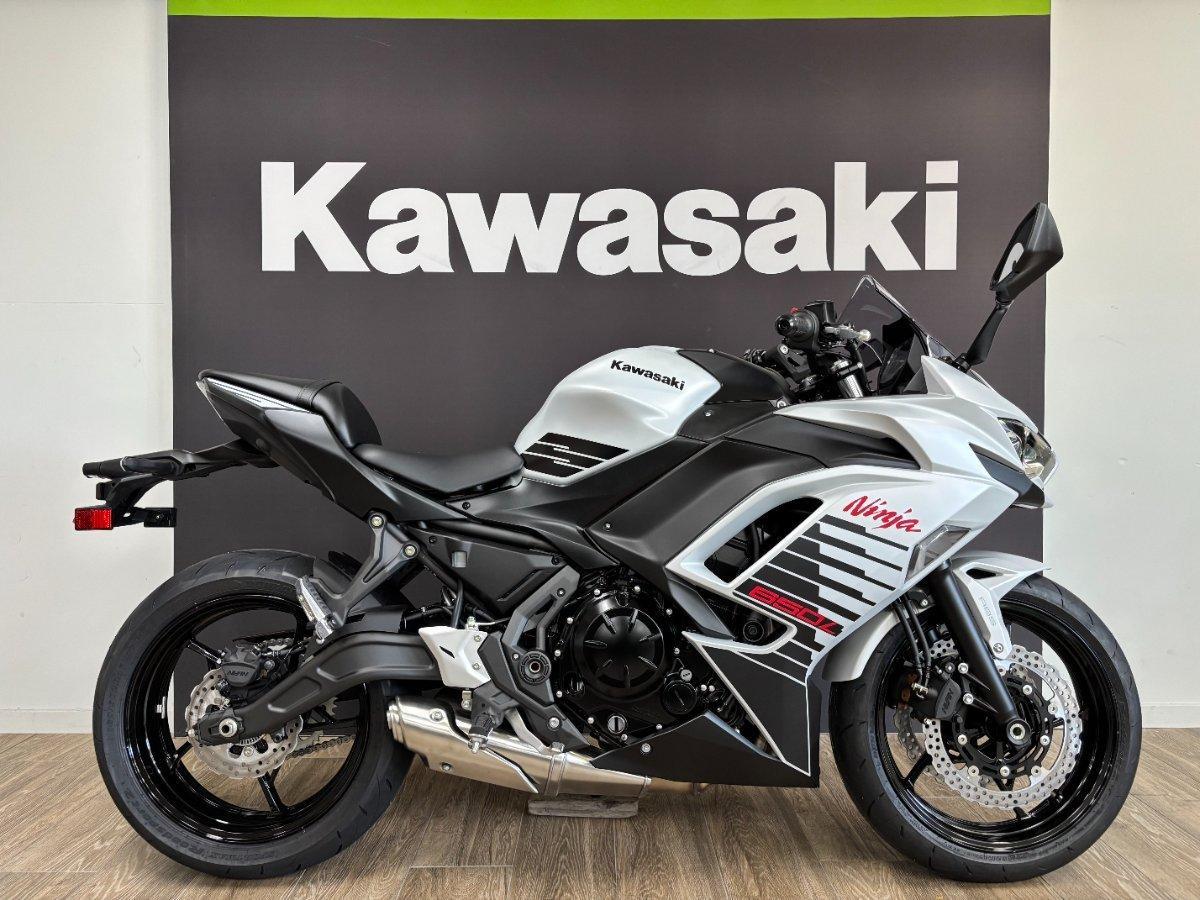 2025 kawasaki ninja 650l (lams) abs my26 sports