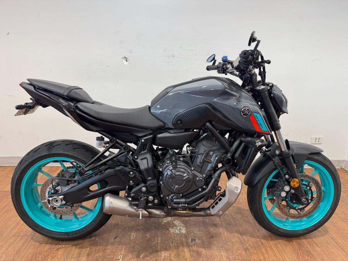 2023 yamaha mt-07 lams road