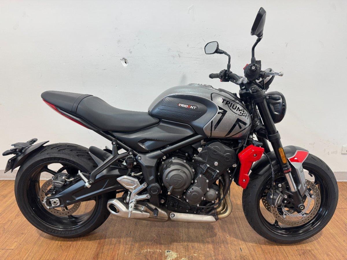 2022 triumph trident 660 road