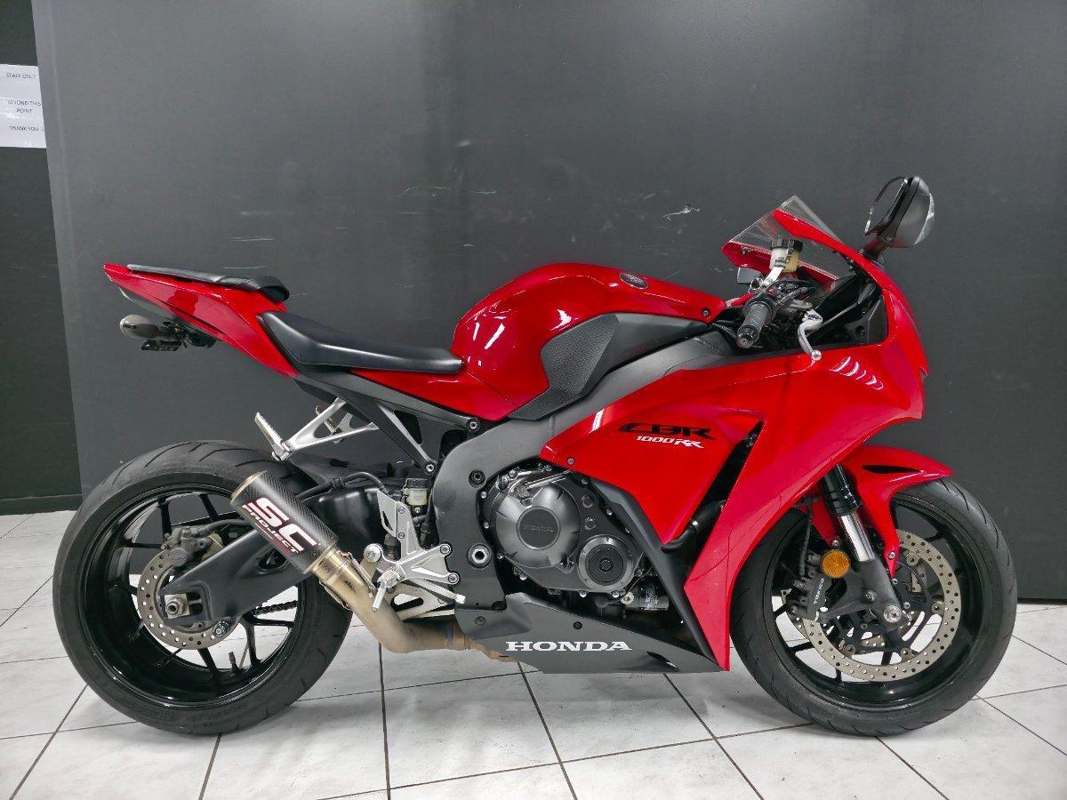 2015 honda cbr1000rr fireblade sports