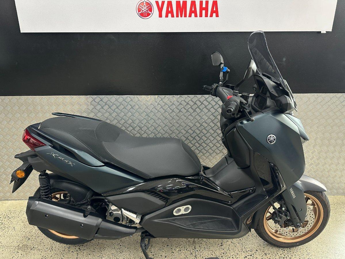 2023 yamaha xmax 300 (czd300a) scooter