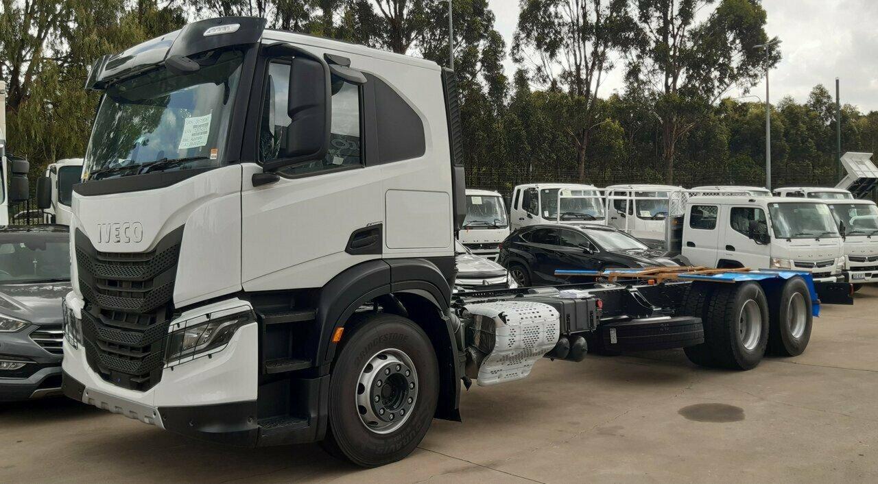 2024 iveco s-way at360 high roof sleeper 6x2 prime mover