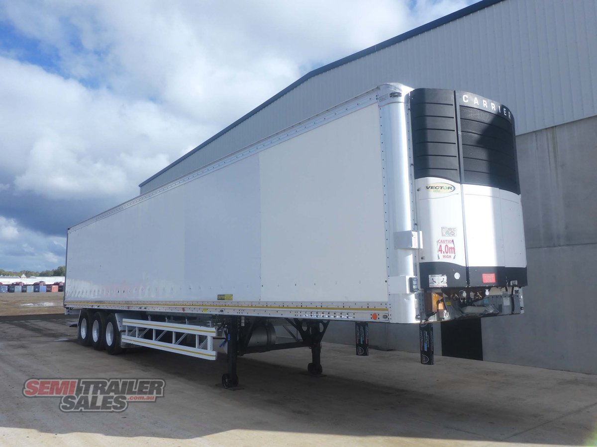 2008 peki 24 pallet refrigerated pantech with tailgate loader