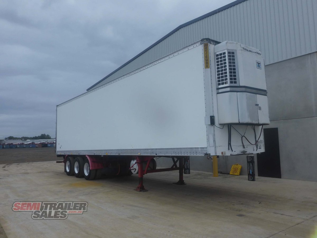 1995 maxicube 20 pallet refrigerated pantech with tailgate loader