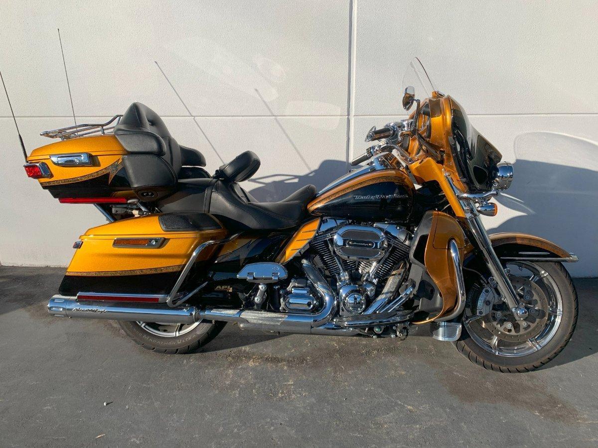 2015 harley-davidson cvo limited (ultra) cruiser