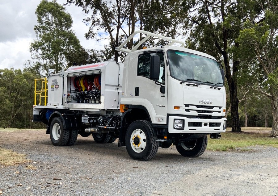 2024 isuzu fts 139-260 automatic service body