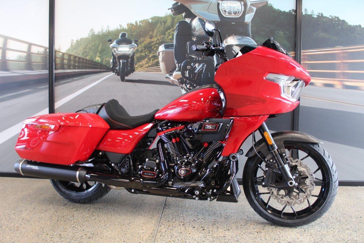2025 harley-davidson cvo road glide st 121 (fltrxstse) cruiser