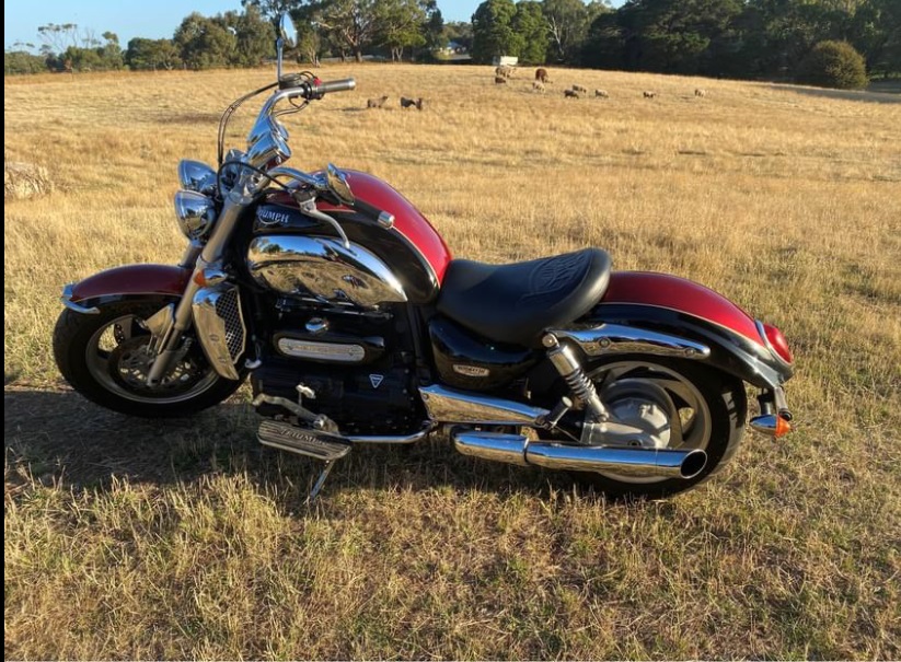 2007 triumph rocket iii classic cruiser