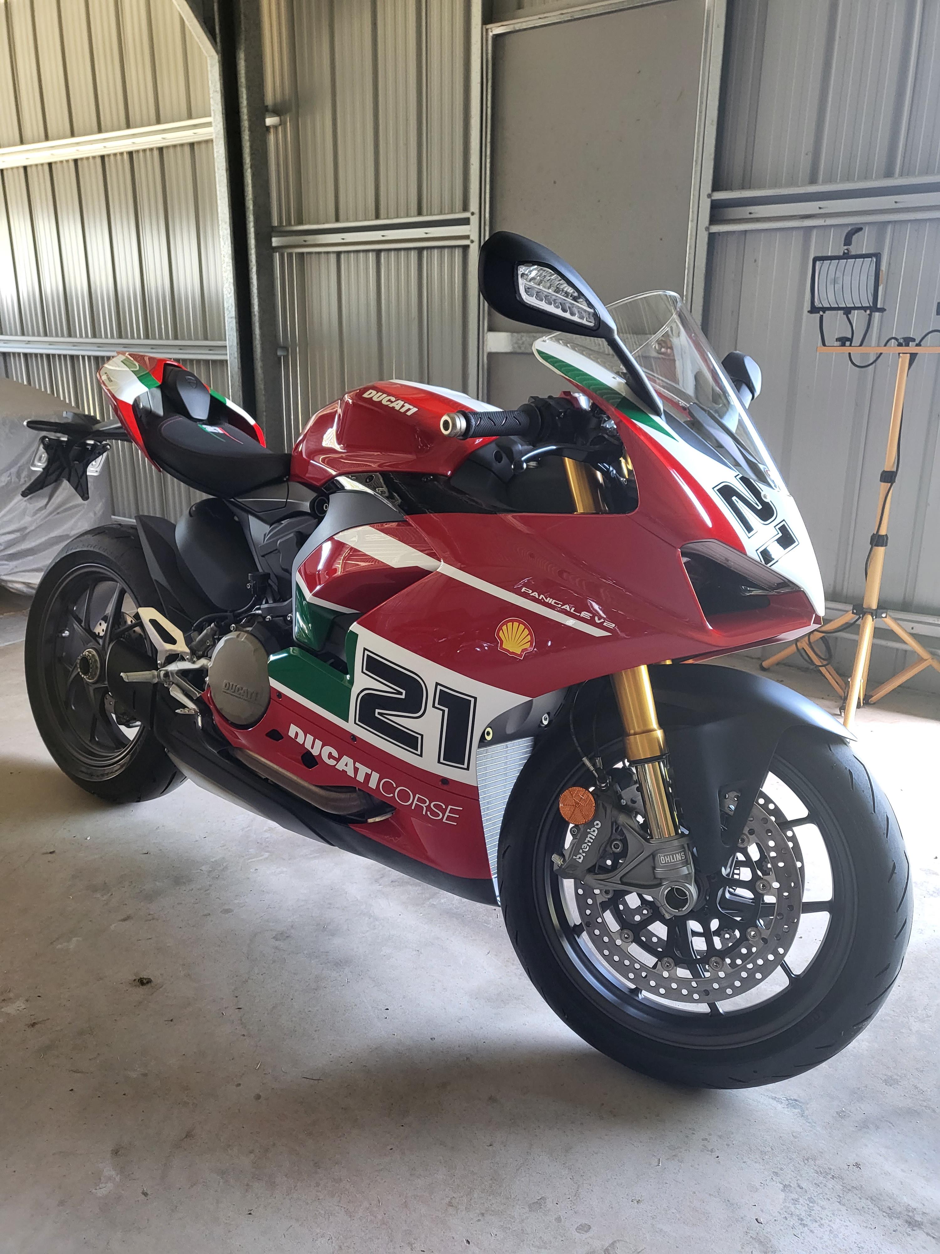 2023 ducati panigale v2 bayliss 20th anniv sports