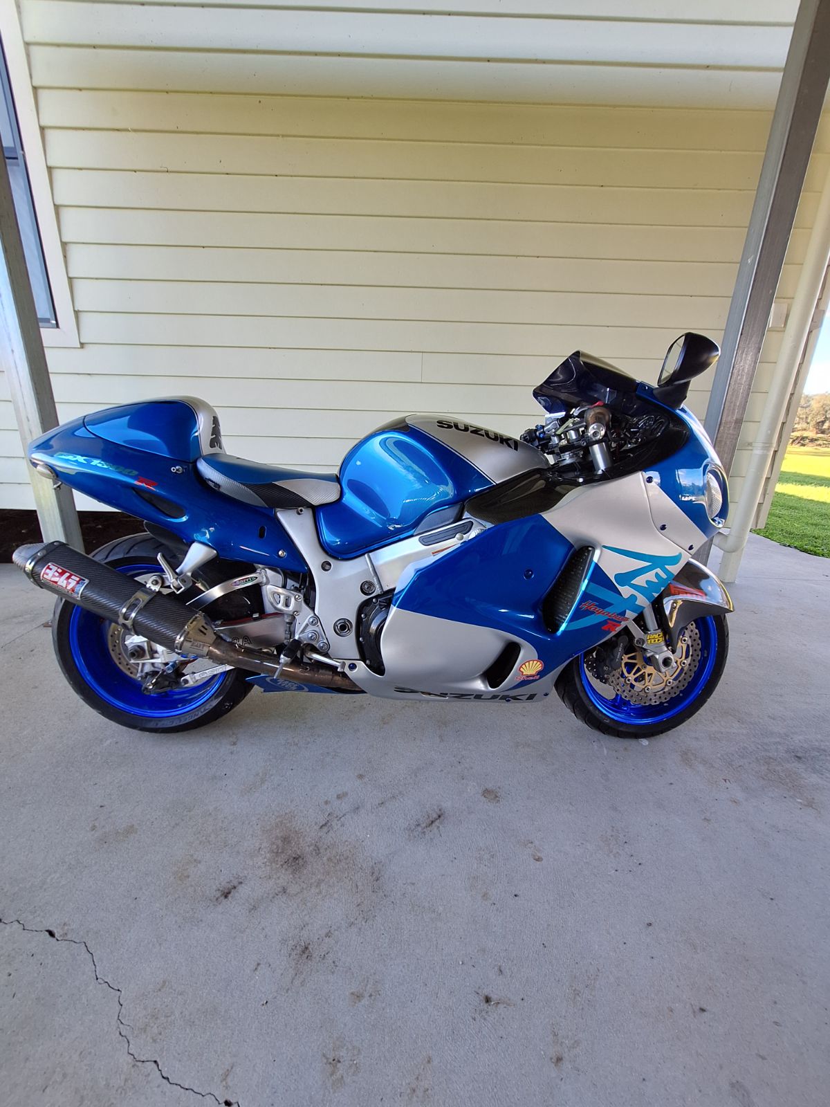 2001 suzuki gsx1300r hayabusa road
