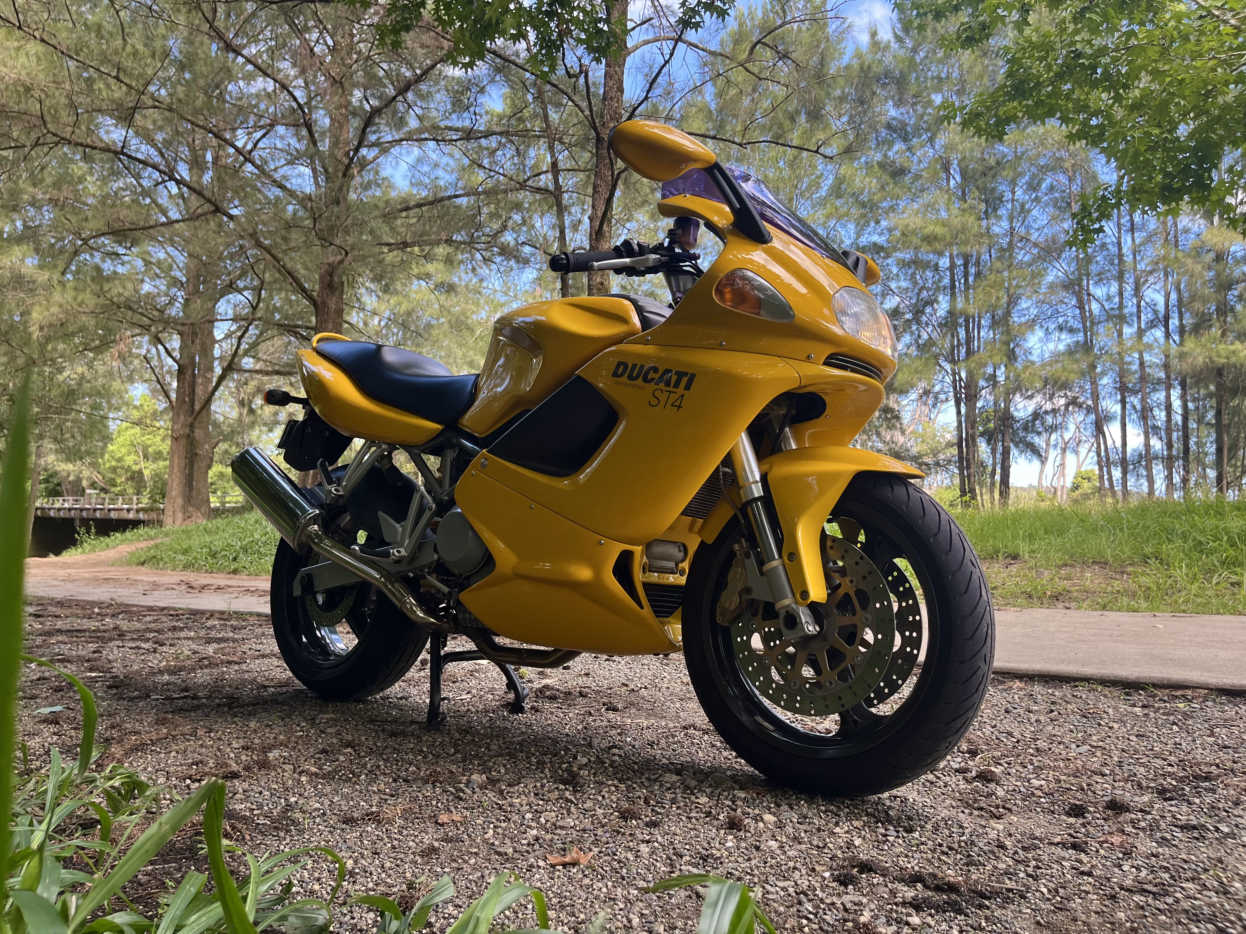 2000 ducati st4 sports tourer