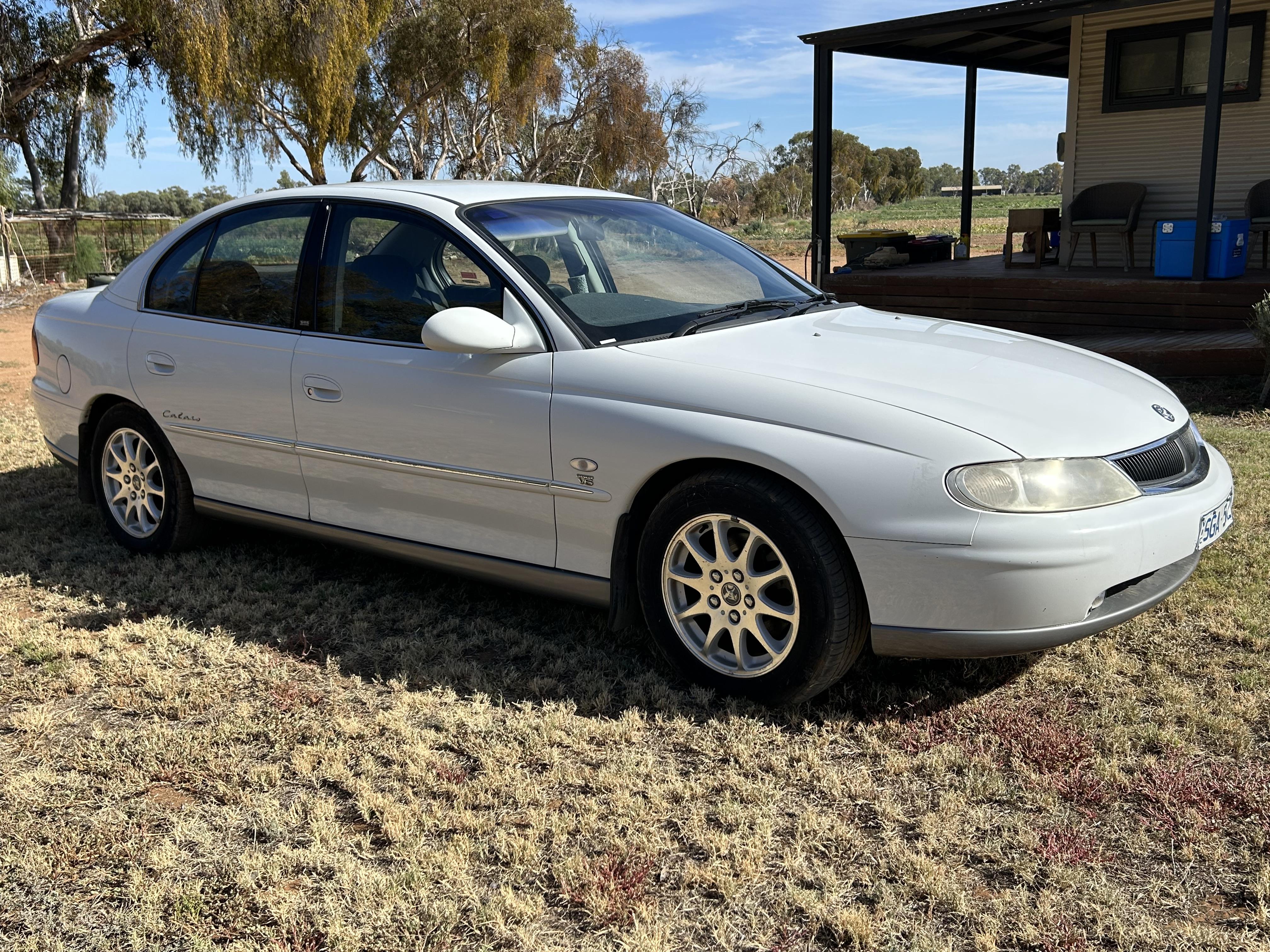 2000 holden calais vtii 4 sp automatic 4d sedan