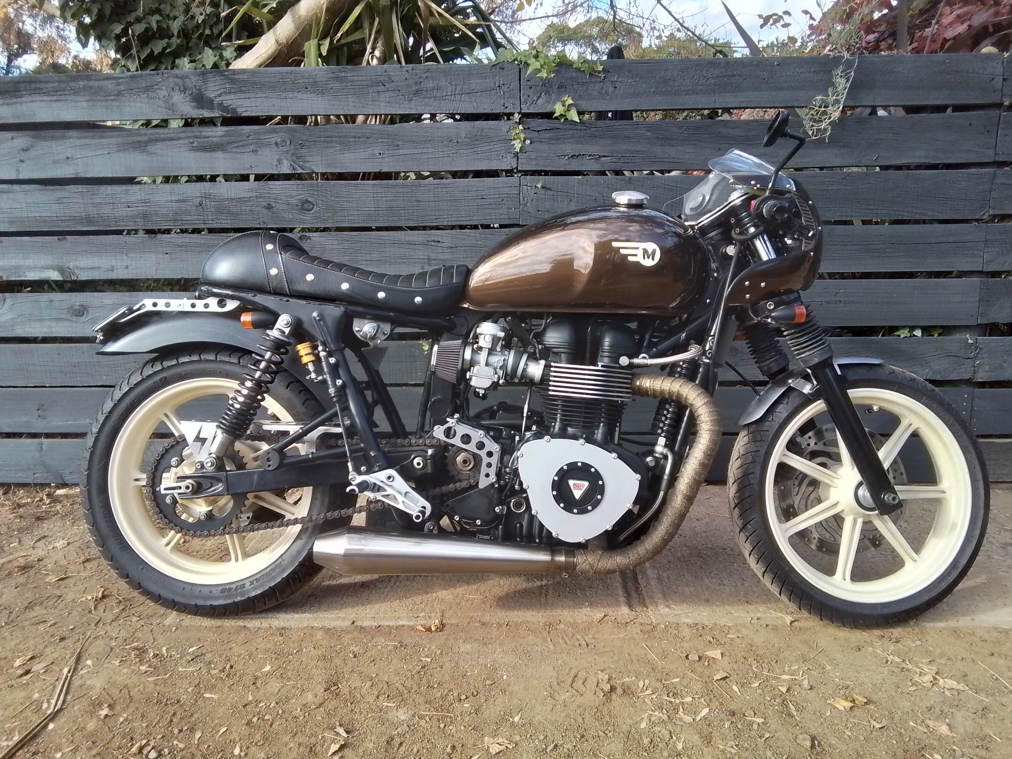 2012 triumph bonneville se cafe racer