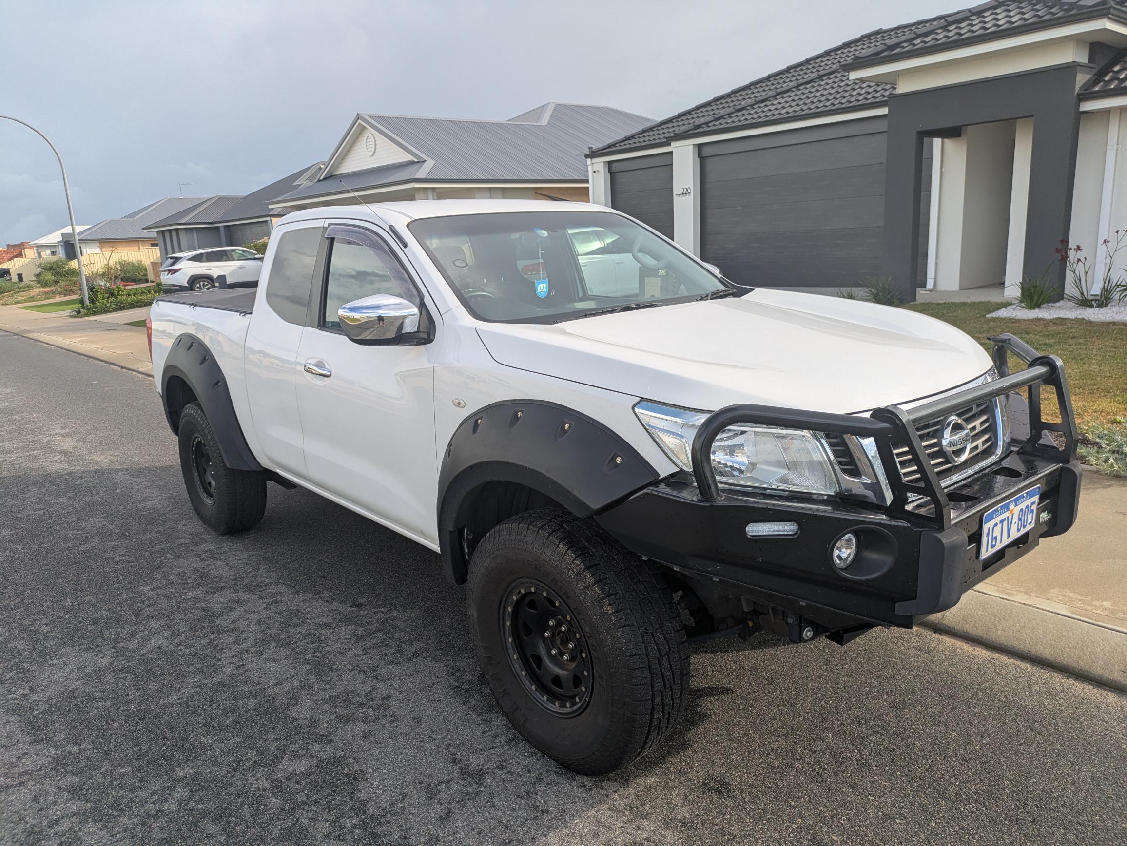 2016 nissan navara np300 d23 rx (4x4) 6 sp manual king cab utility