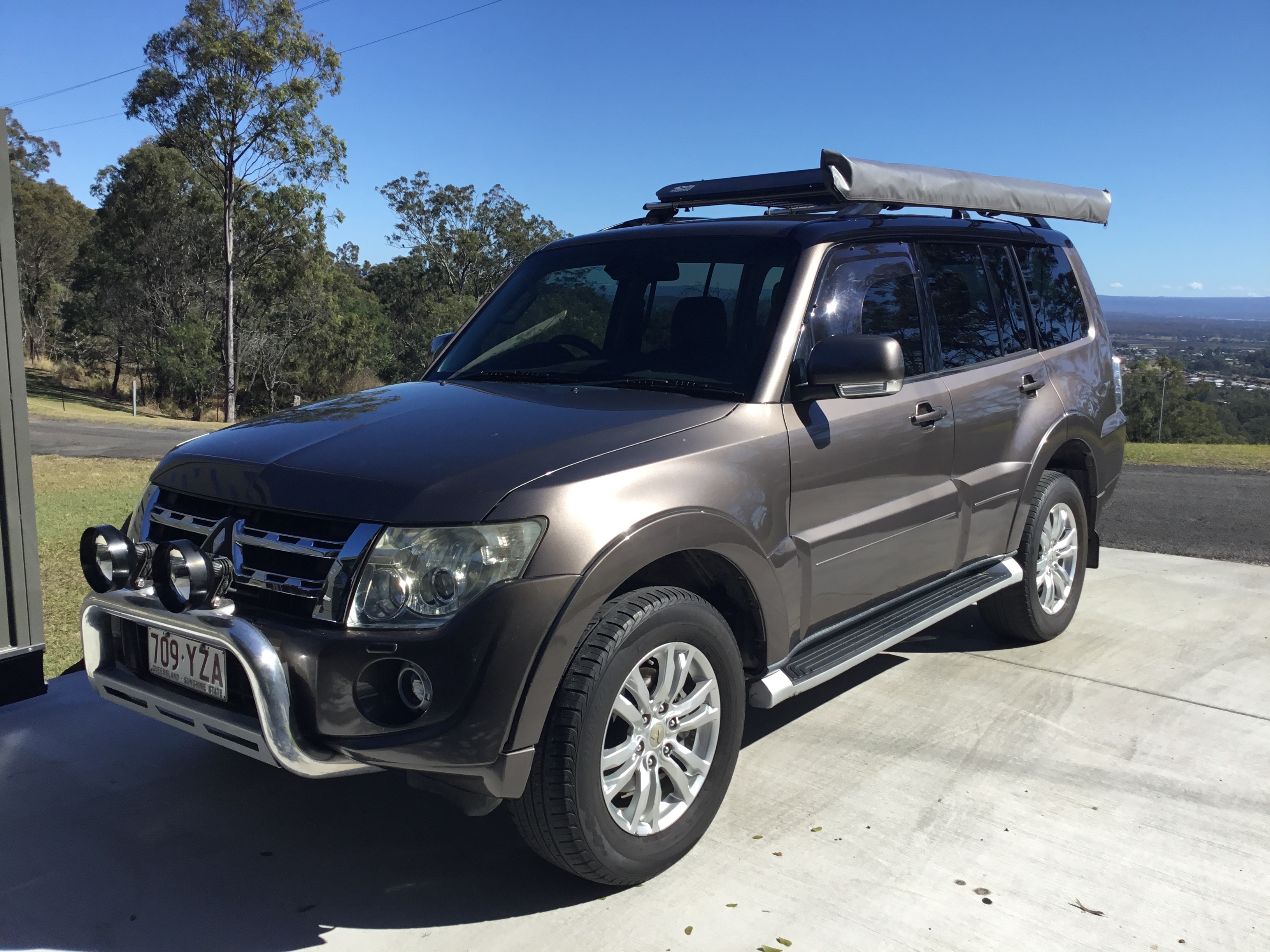 2013 mitsubishi pajero nw my13 vr-x wagon