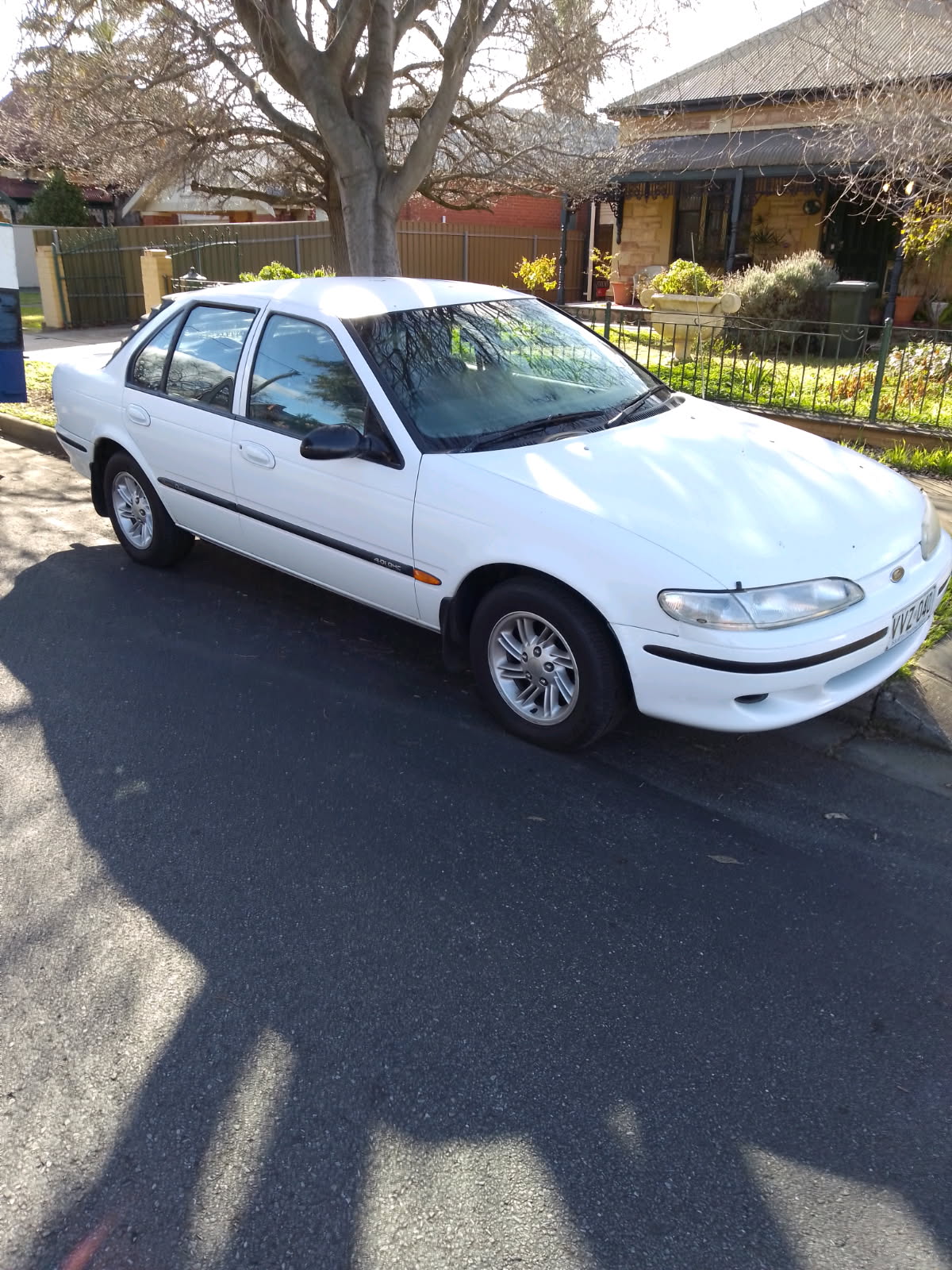 1996 ford falcon efii classic 4 sp automatic 4d sedan
