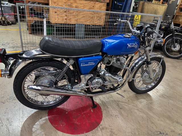 1973 norton commando 850 road