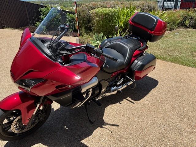 2016 honda ctx1300 road