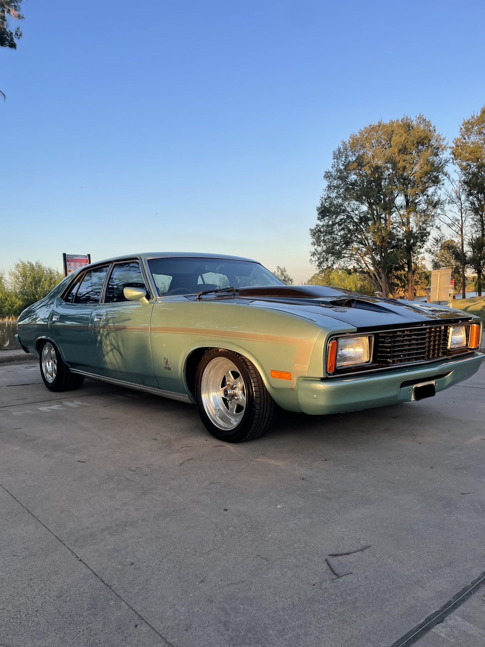 1979 ford fairmont xc sedan