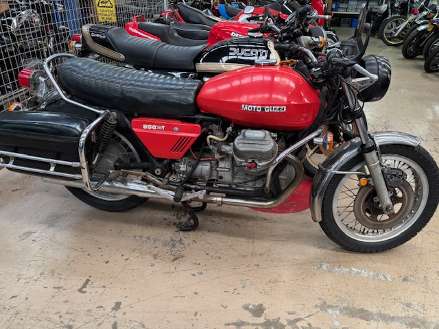 1975 moto guzzi 850t road
