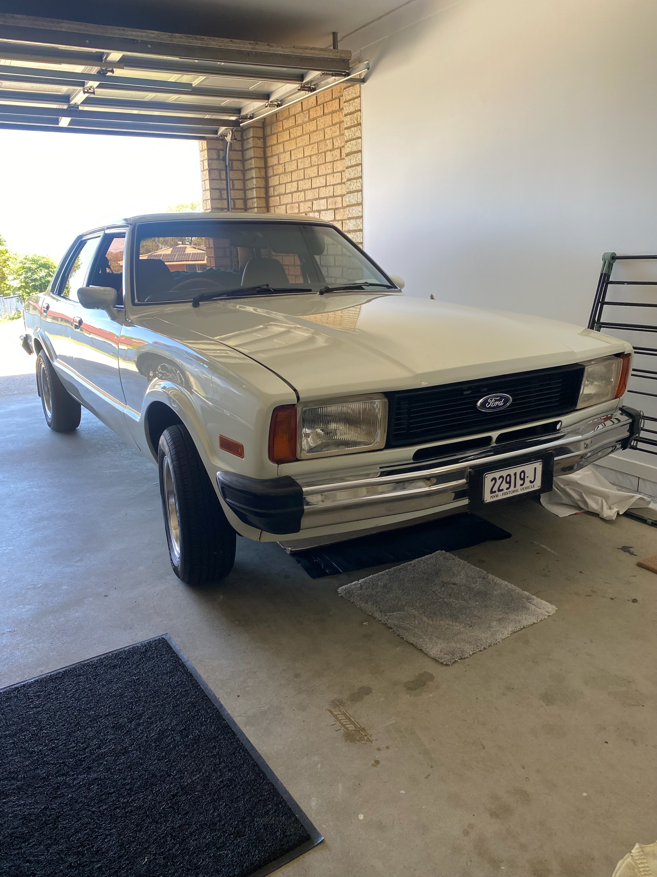 1979 ford cortina te automatic sedan