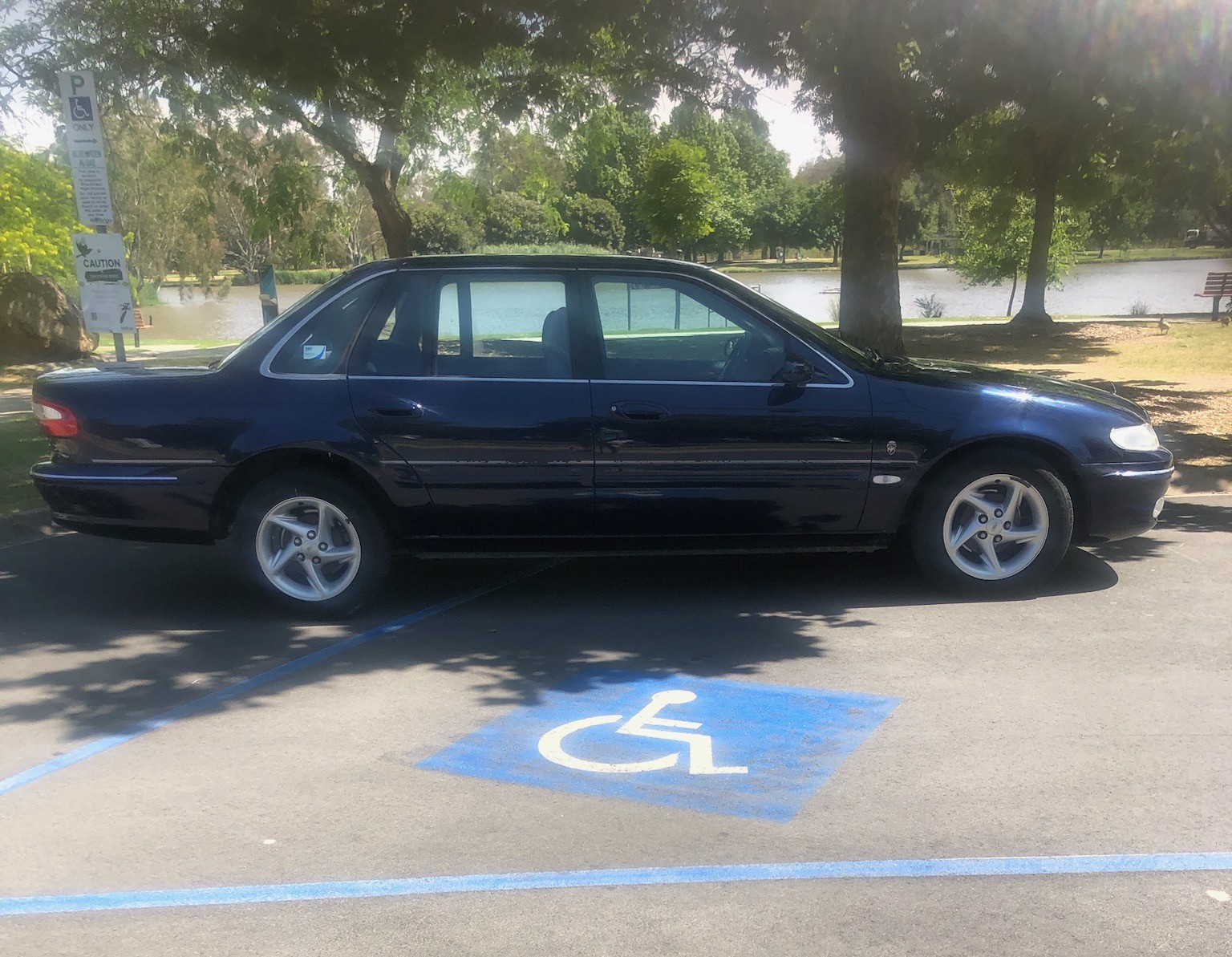 1996 ford fairlane nf ghia 4d sedan