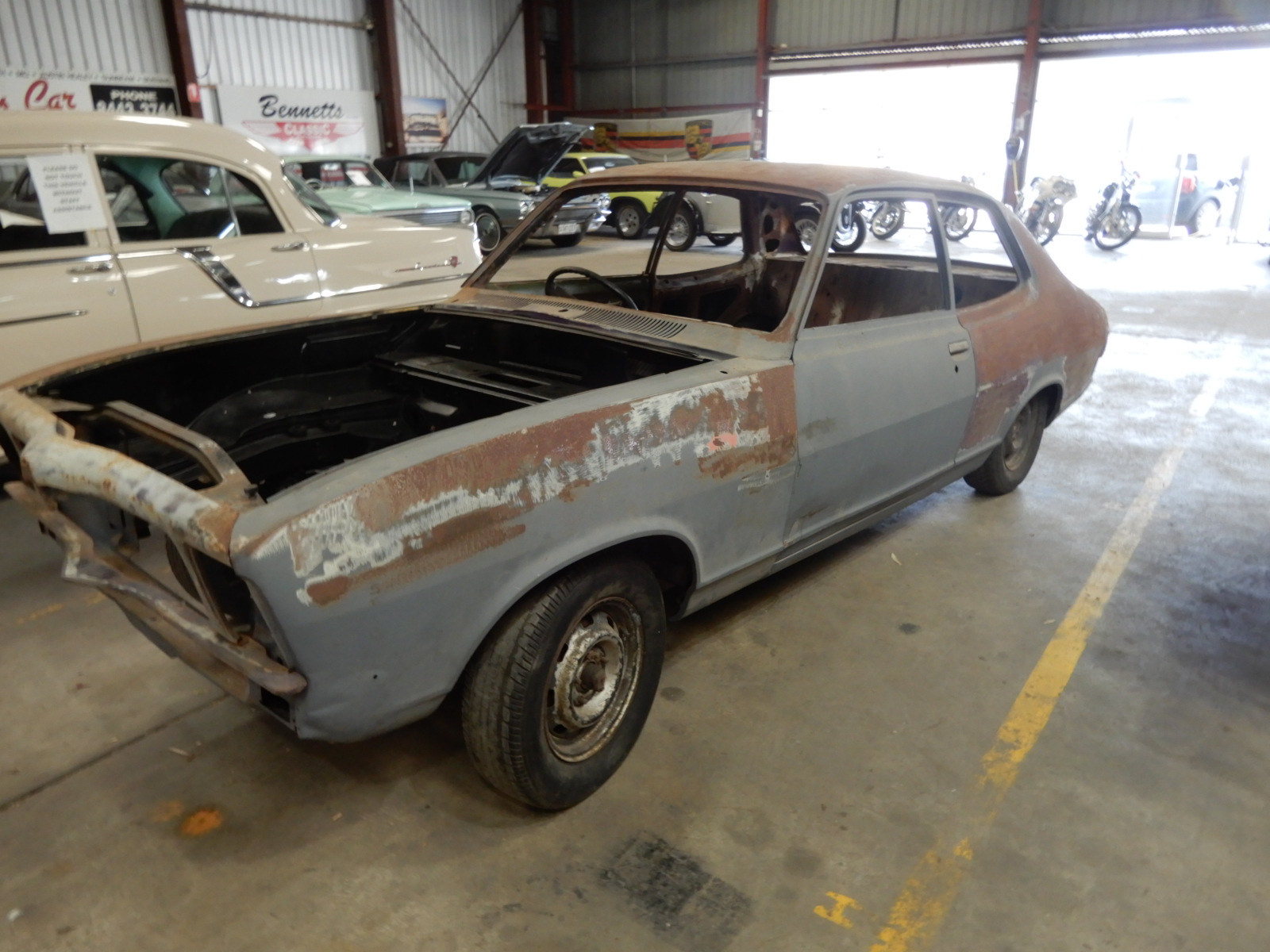 1973 holden torana lj 4 sp manual 2d sedan