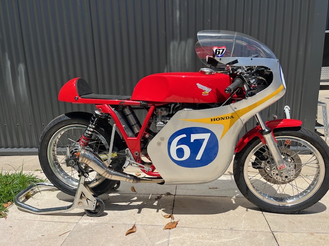 1972 honda cb350 race bike