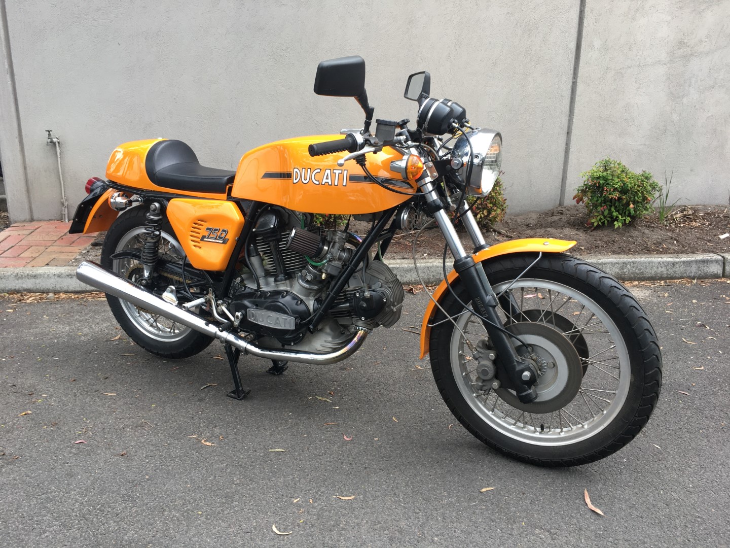 1973 ducati 750 sport road