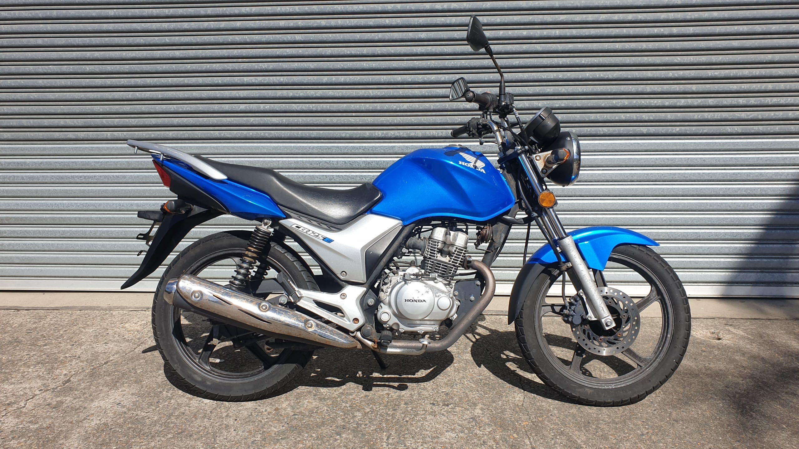 11/2012 honda cb125e road