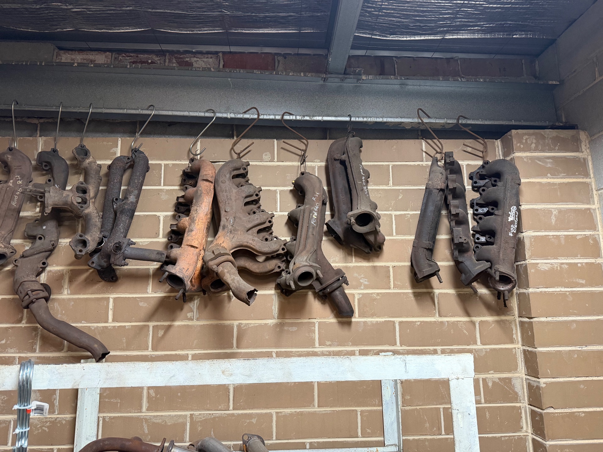 vintage american v8 exhaust manifolds 