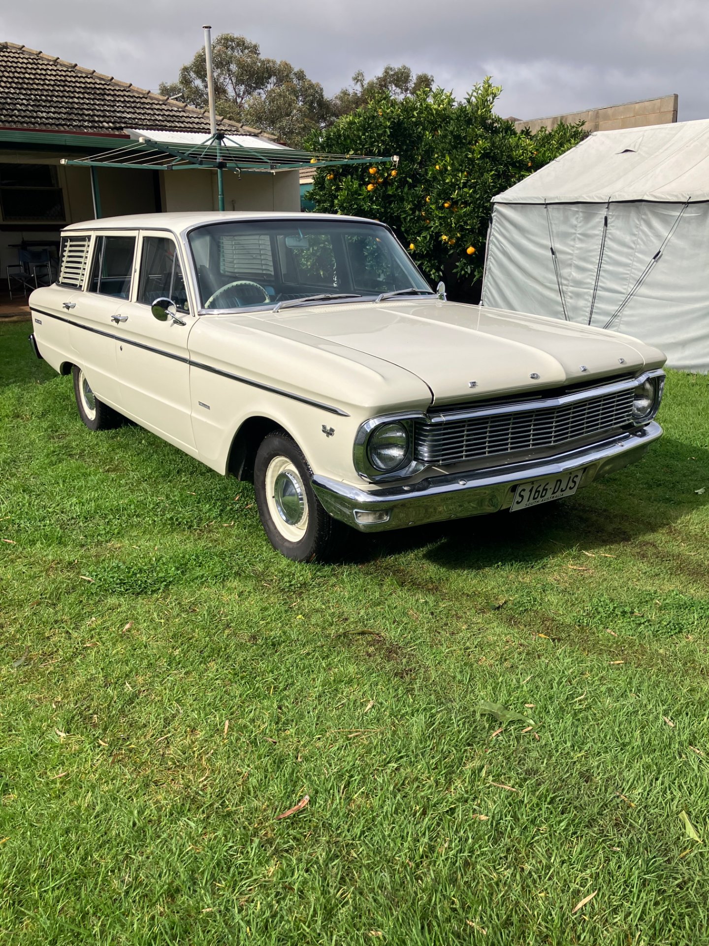 1966 ford falcon xp deluxe 3 sp automatic 4d wagon 