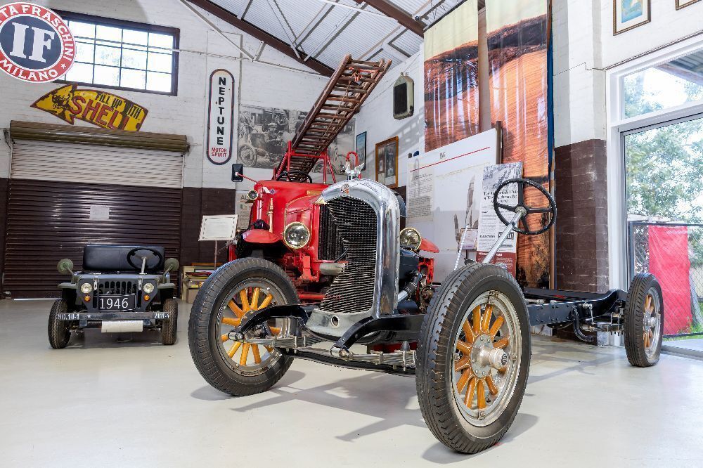 1925 chrysler 50 cutaway display chassis
