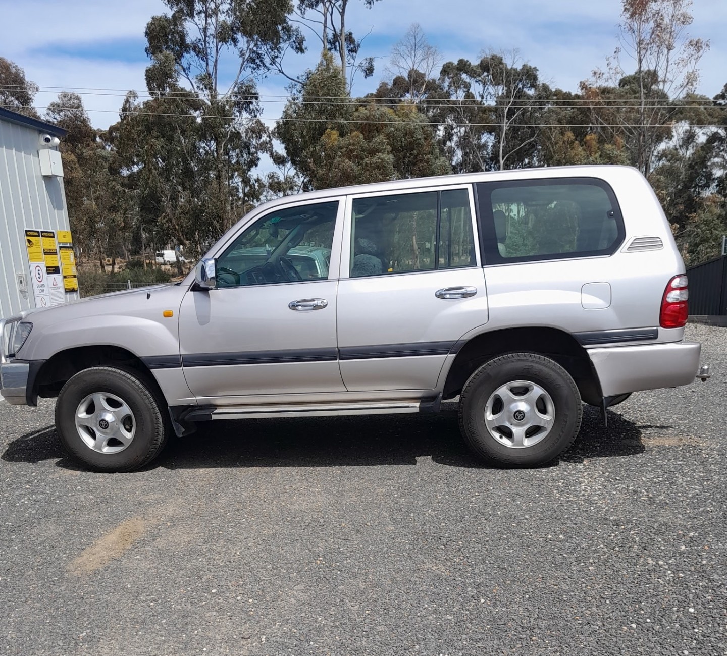 2004 toyota landcruiser uzj100r gxl 4x4 5 sp automatic 4d wagon