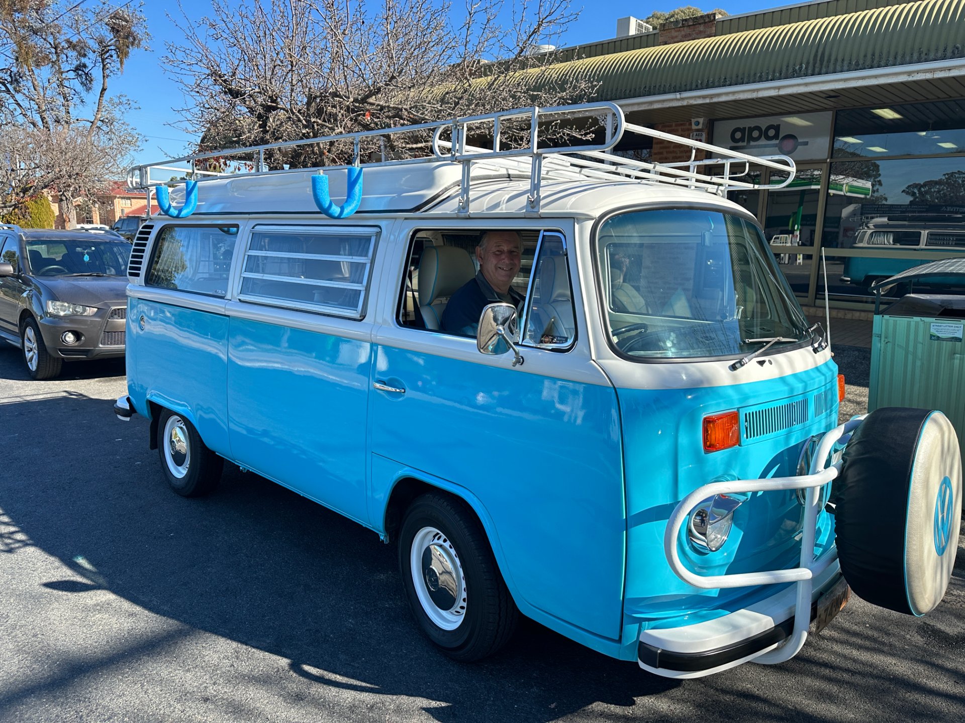 1974 volkswagen kombi t2 4 sp manual campervan
