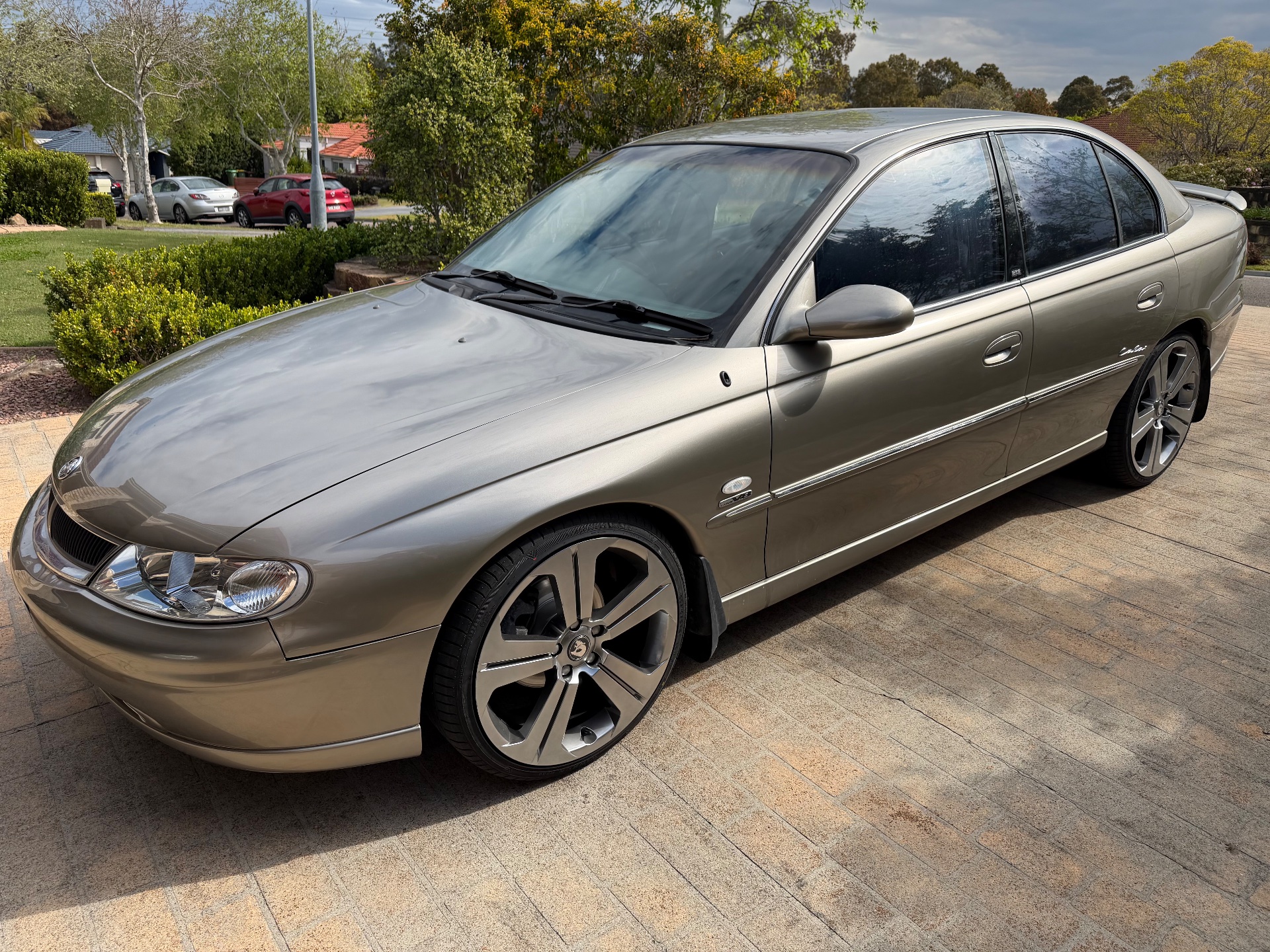 2000 holden calais vx 4 sp automatic 4d sedan 