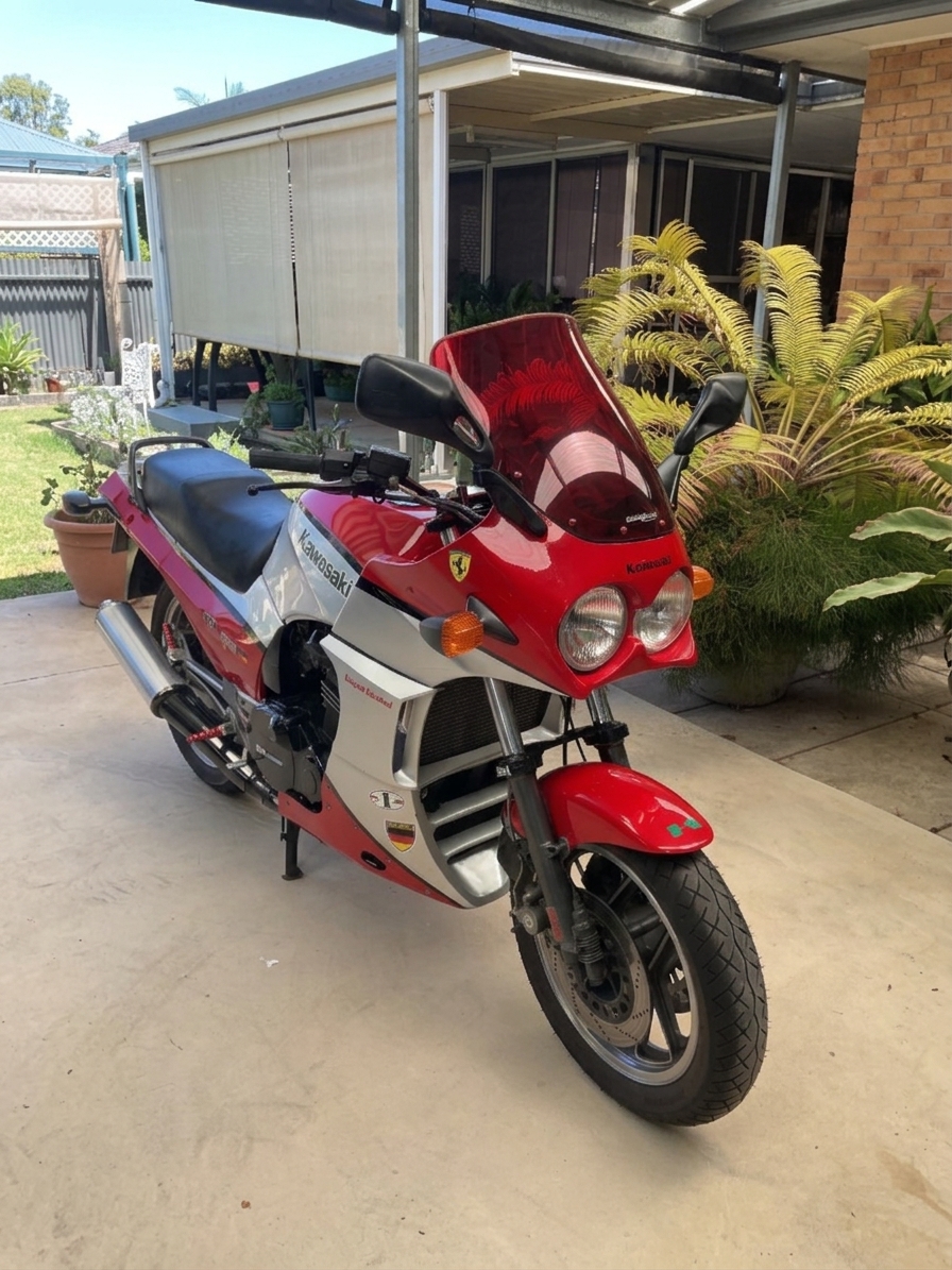 1985 kawasaki gpz900r road