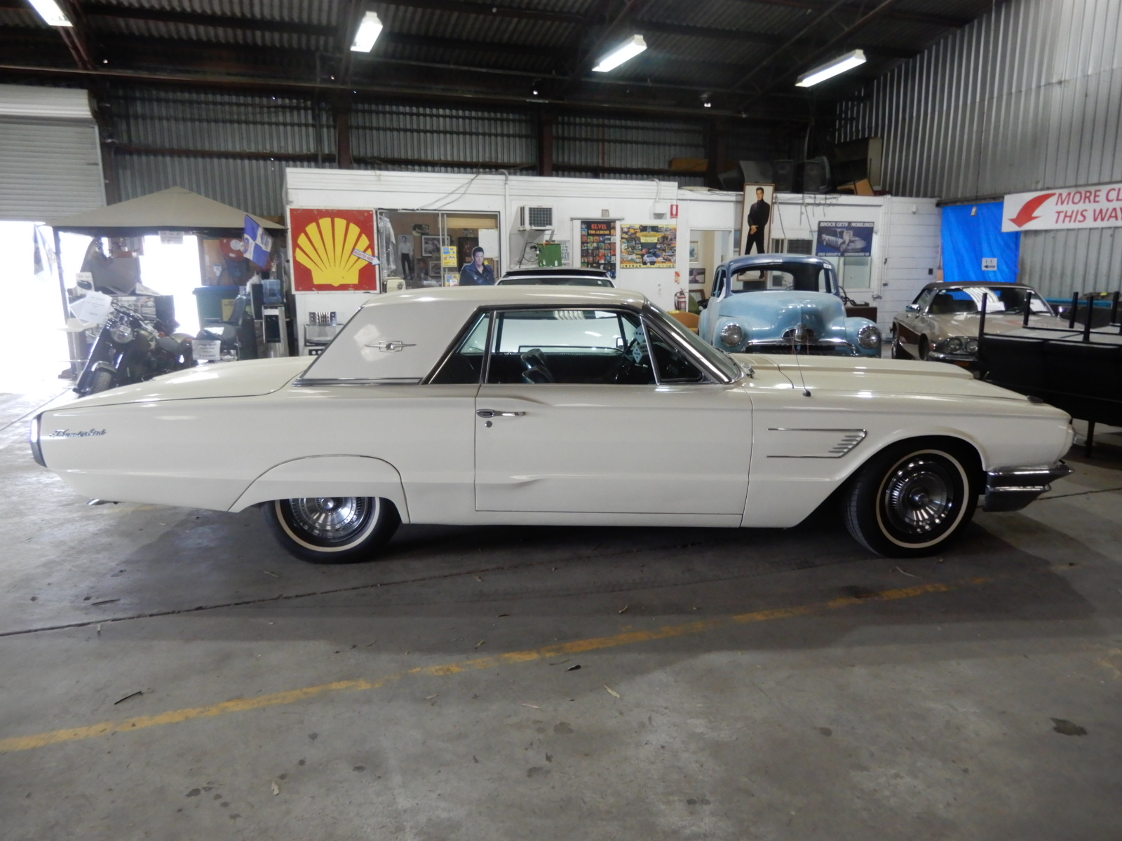1965 ford thunderbird automatic coupe