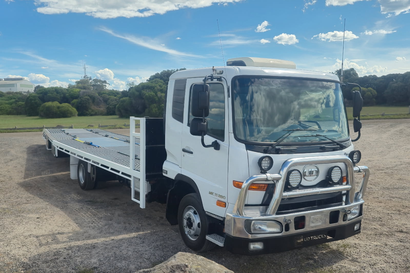 2017 nissan condor mk11 280 6 sp manual tray
