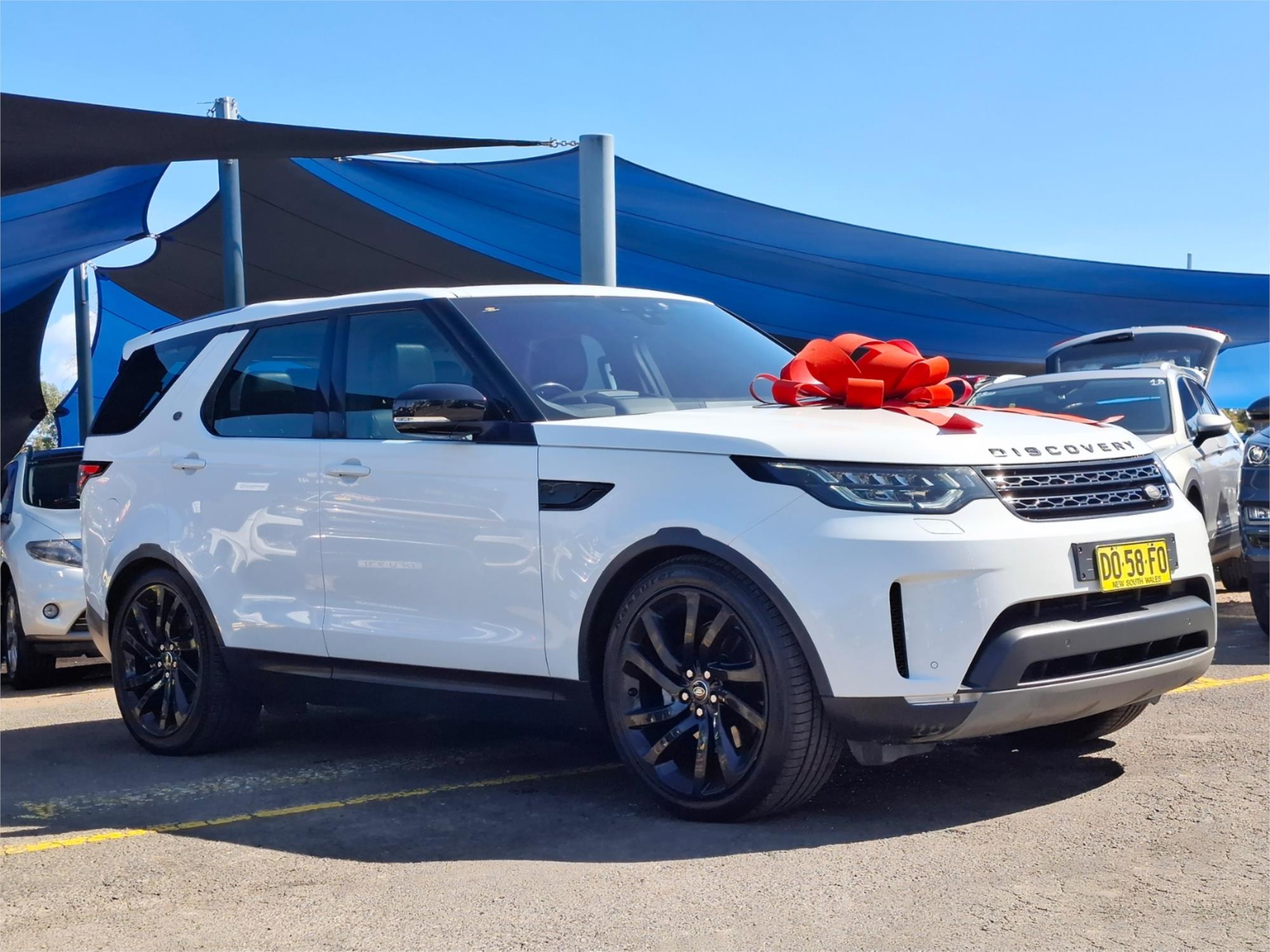 2017 land rover discovery series 5 td6 hse 4x4 3.0dt 8 sp sports automatic wagon