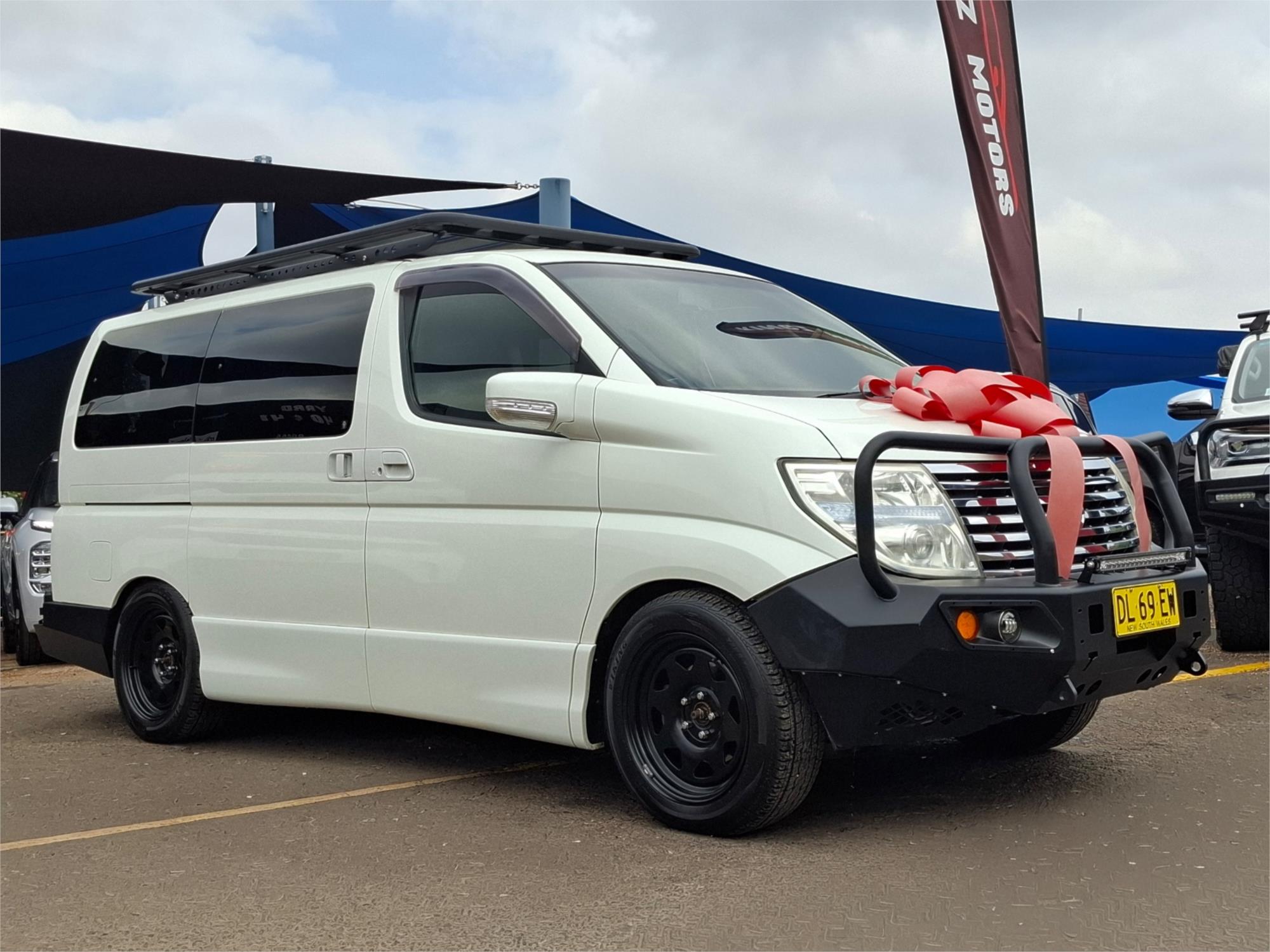 2007 nissan elgrand highway star automatic van