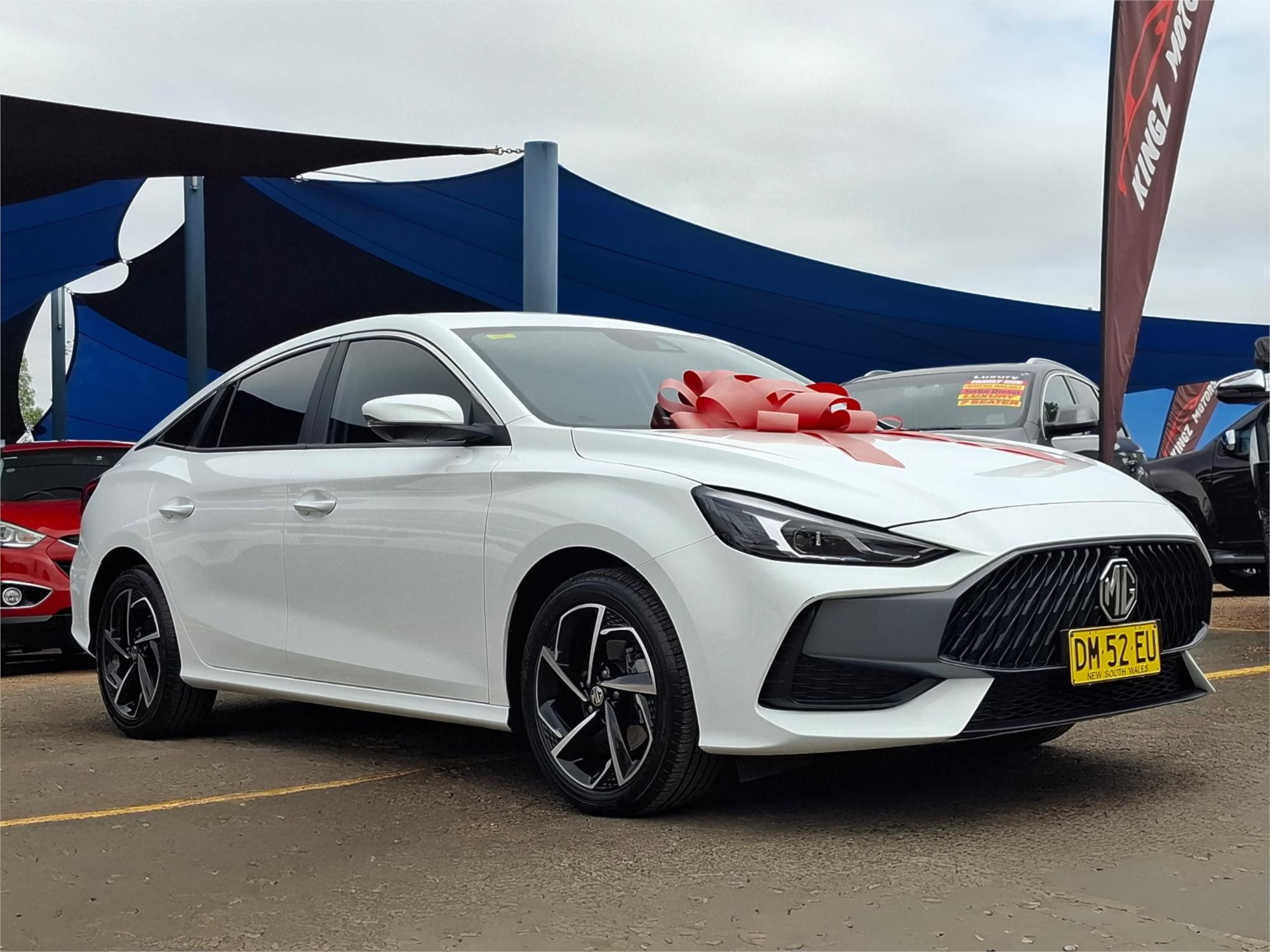 2024 m.g. mg5 ap32 essence sports automatic dual clutch sedan