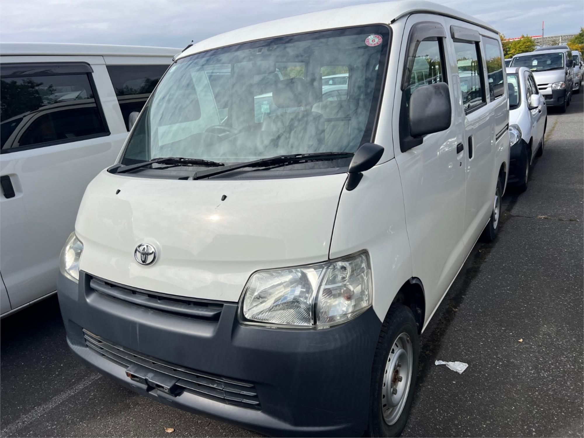 2019 toyota townace dx manual van