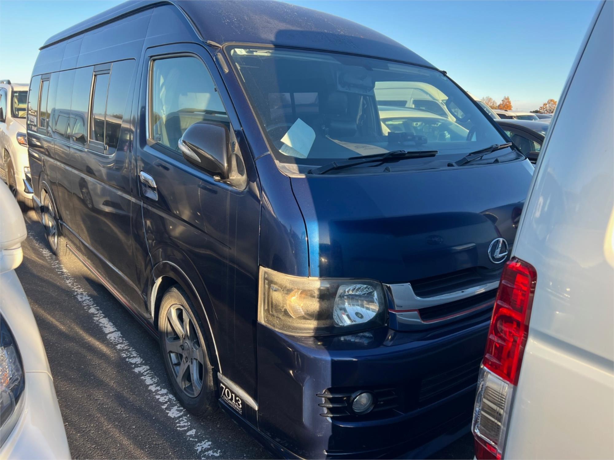 2005 toyota hiace trh226r upgrade slwb 4wd grand cabin automatic van