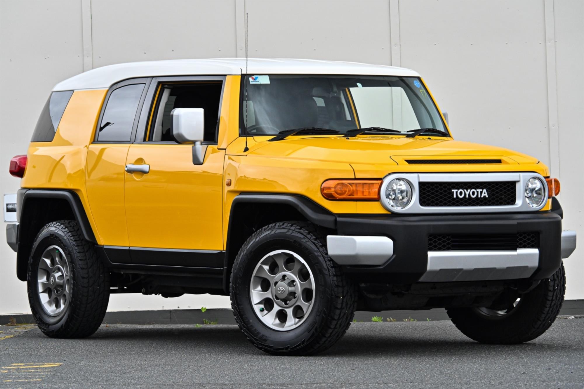 2012 toyota fj cruiser gsj15r automatic wagon