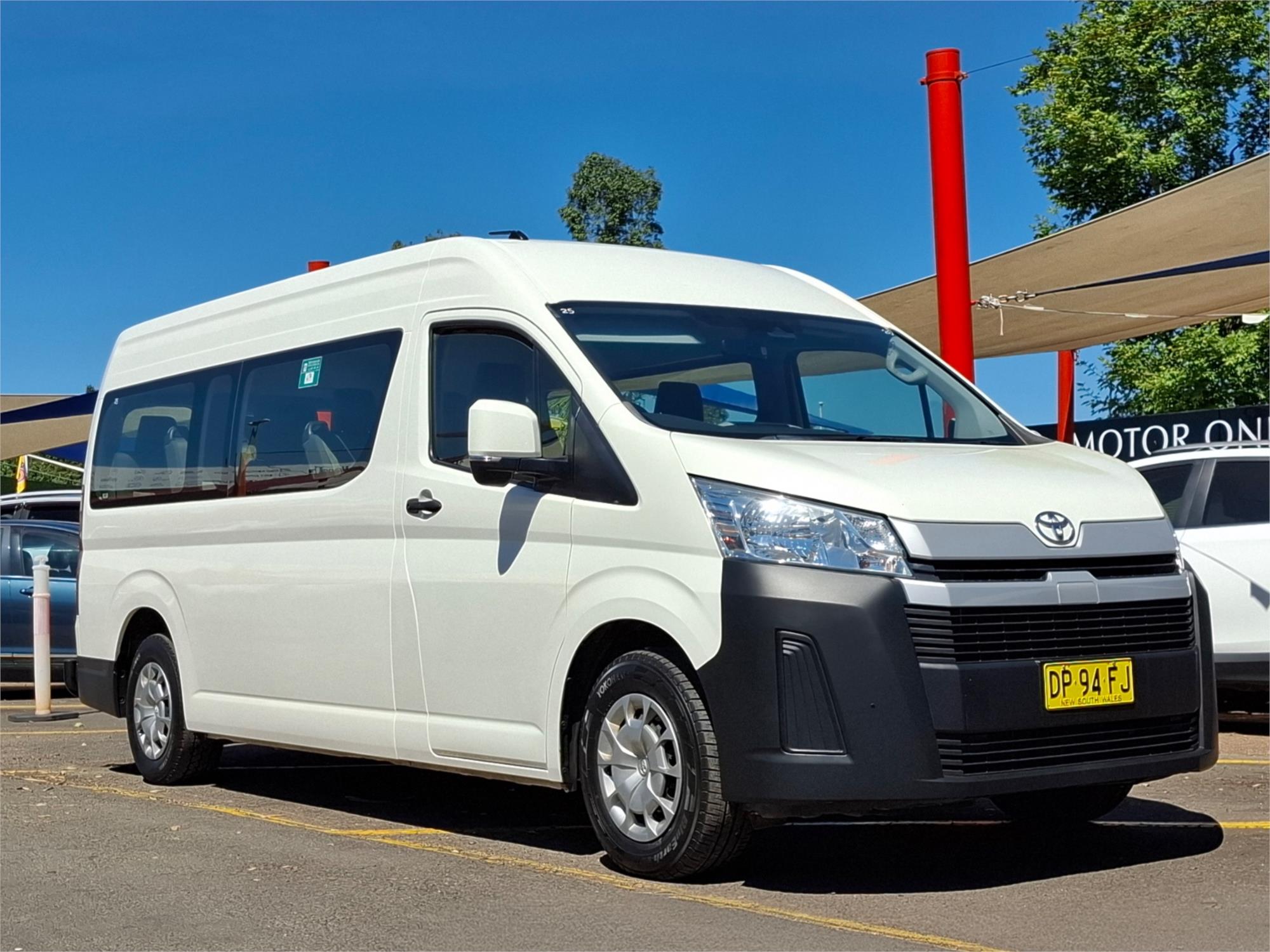 2019 toyota hiace gdh322r commuter sports automatic bus