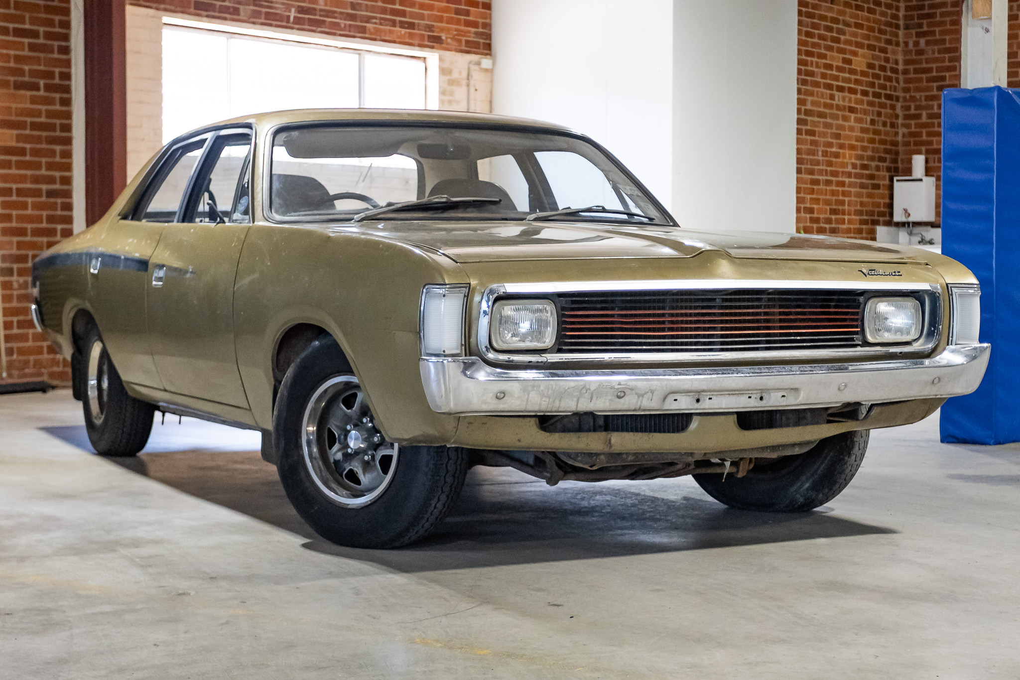 11/1972 chrysler vh valiant pacer 4d sedan