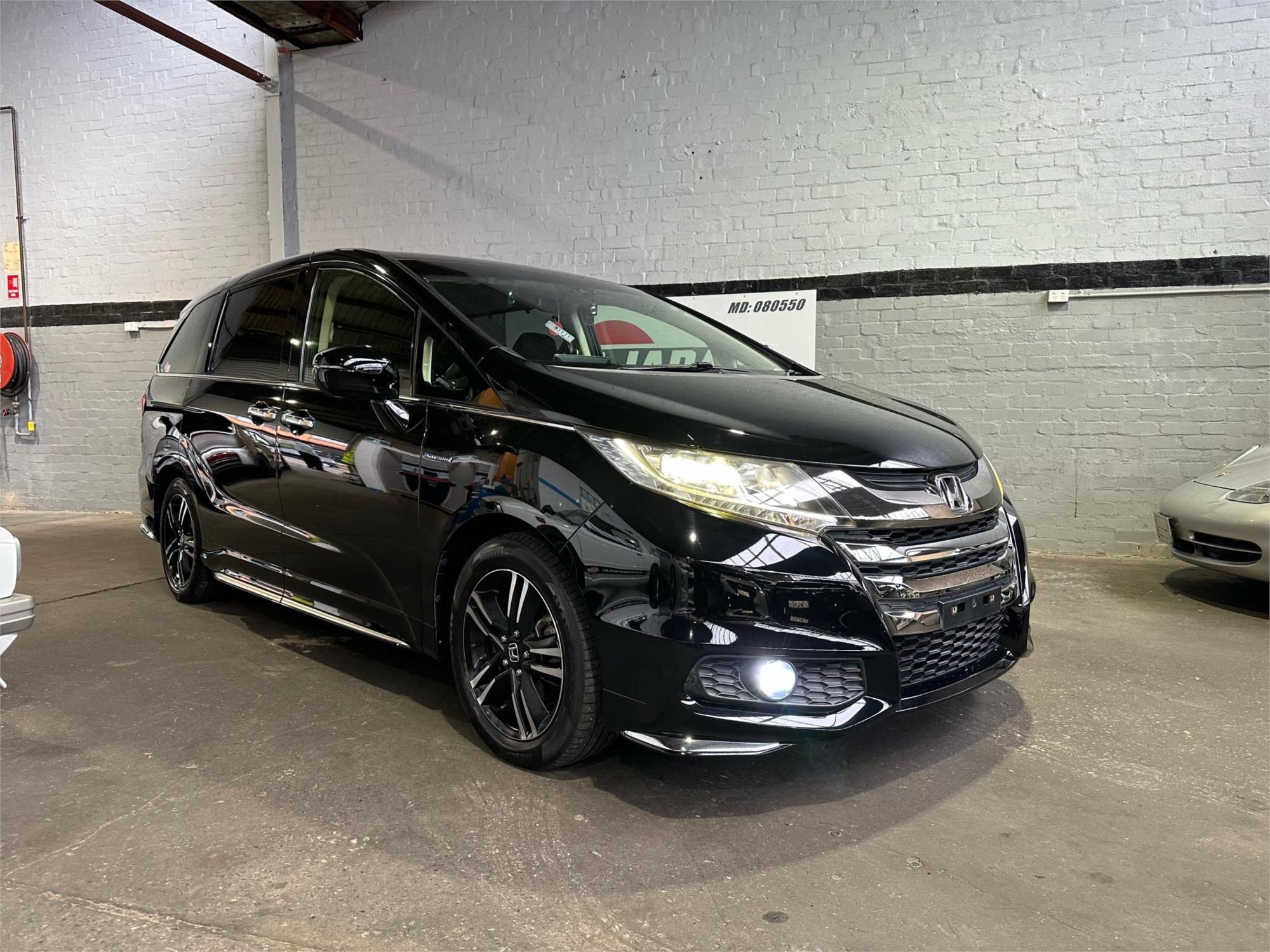 2016 honda odyssey rc (hybrid) continuous variable 4d wagon