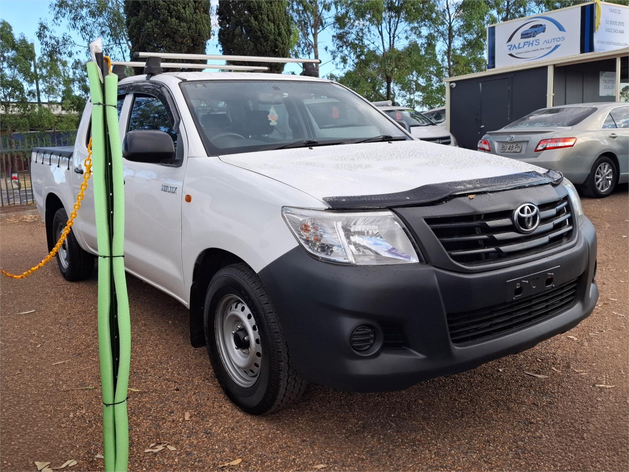 2015 toyota hilux tgn16r my14 workmate 4 sp automatic dual cab p/up