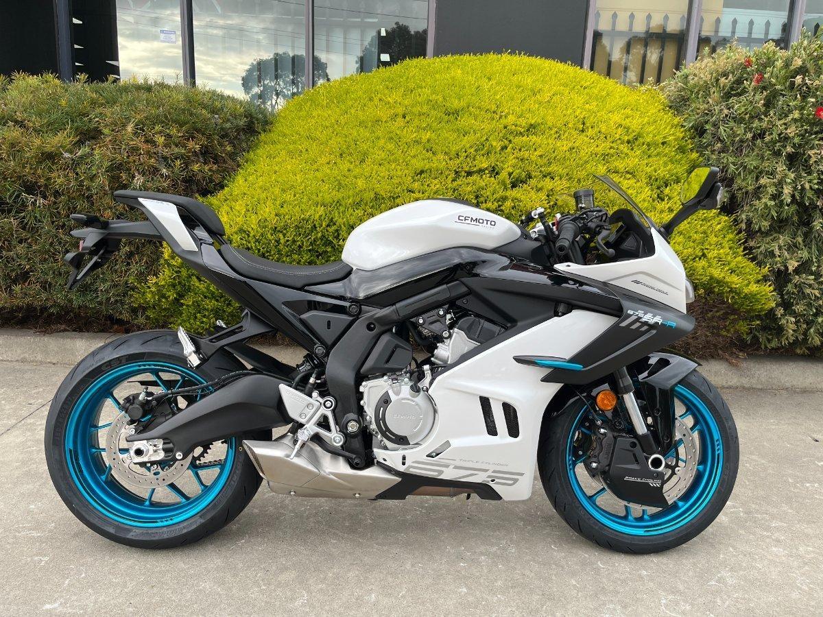 2025 cf moto 675sr-r sport